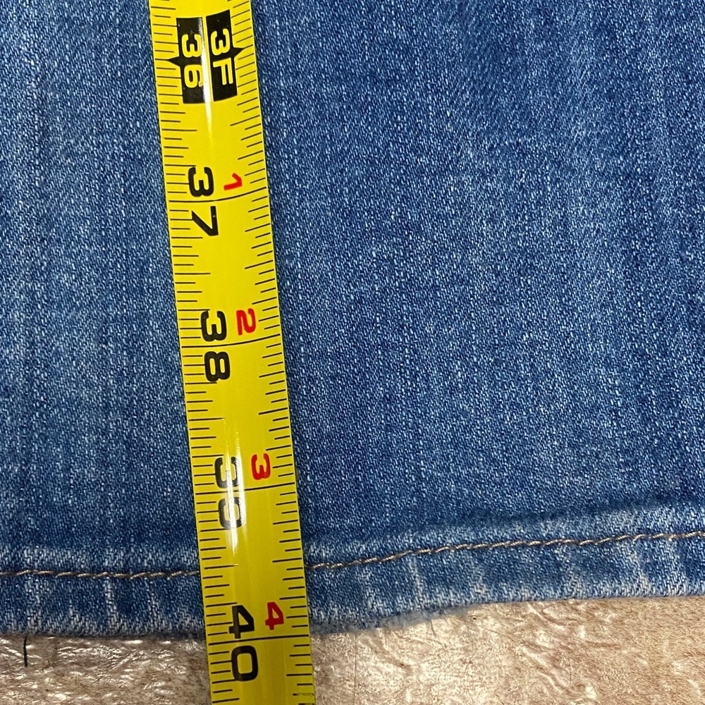 Joe's Jeans Classic Blue Flare Size 28 Women’s Denim Jeans with Some Stretch - Picture 7 of 14